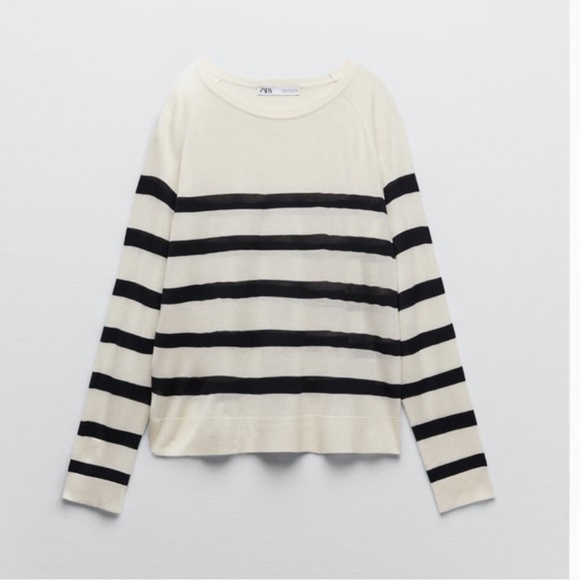 Zara Tops - Zara basic knit sweater navy/cream